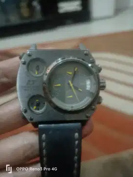 Swiss army minus tali sama batre