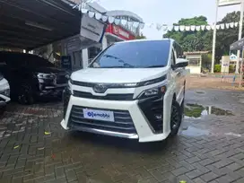DP 5% Toyota Voxy 2.0 Bensin-AT 2018 SYA