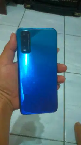 Hp bekas vivo y20/2043 ram 4 batangan mines pemakaian dan lcd gantian