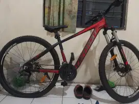 SEPEDA UNITED BARU 2/3 KALI PAKAI