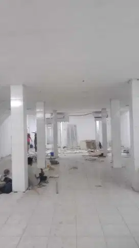 Ruang Usaha Strategis di Pinggir Jalan Raya Serang Luas 213 m2