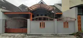 Rumah gentan solo