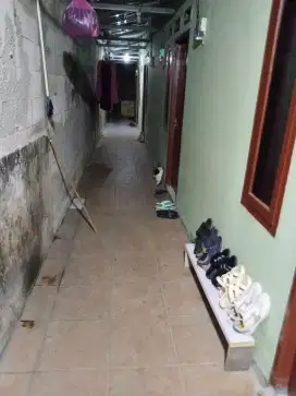 Kontrakan full isi 5 pintu