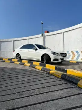 [LOW ODO] Mercedes Benz E250 W212R facelift 2015 NIK 2014 WHITE