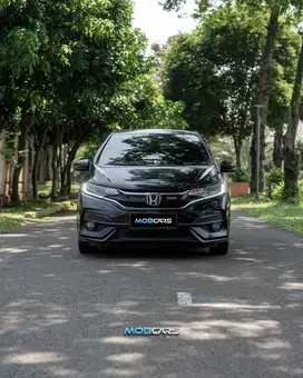 CASH TERMURAH HONDA JAZZ RS 1.5 (GK5) AT 2019 HITAM MOBCARS