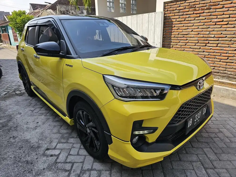 Toyota RAIZE GR TSS TWO TONE - SPORTY, JDM LOOK, CANGGIH, SAFETY
