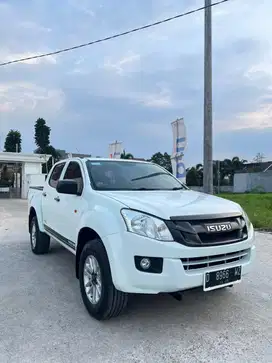 D-max 2.5 Td manual 4x4 asli plat D atas nama pribadi