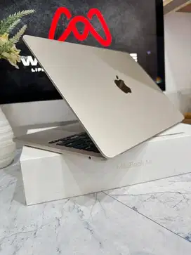 MacBook Air 13 inch M2 2022 RAM 8/256GB mulus