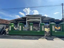 Rumah luas untuk kantor di jakal km 6,5 dekat ugm
