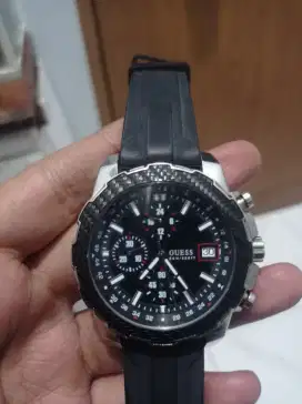 Jam tangan GUESS