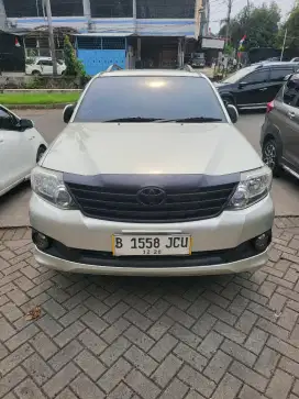 Fortuner g at 2011 solar