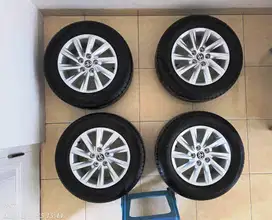 Dijual 4 bh Velg dan Ban Innova Zenix type G R16 th 2025 Like New