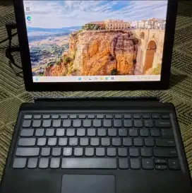 Lenovo miix 520 core i7 gen 8, ram 16gb, 256SSd