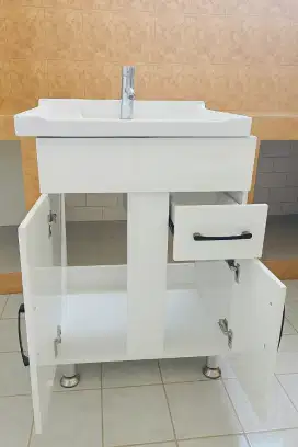 Wastafel dan lemari