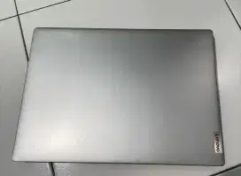 Lenovo Ideapad 3 10110u core i3