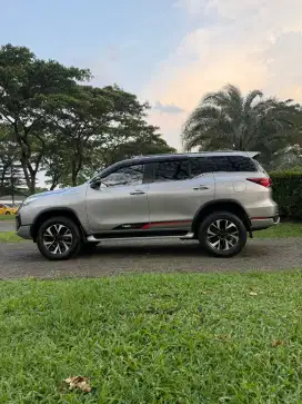 Toyota fortuner vrz at 2017