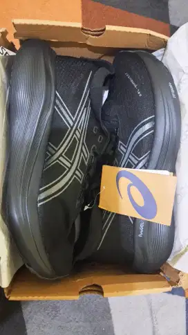 ASISC GEL NIMBUS 27 SIZE 44