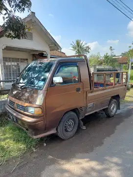 Suzuki Futura 2012 Bensin