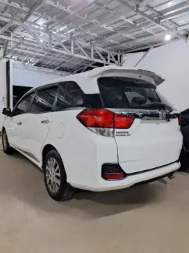 Mobilio E a/t 2014 Dp 3 jt Ang 3,590