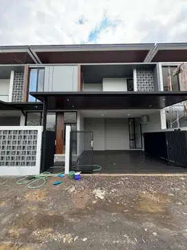 Rumah 2 Lantai Area Cluster Jalan Palagan Km 9