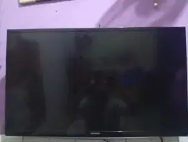 TV LED SAMSUNG.