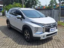 DP MURAH Mitsubishi Xpander 1.5 Cross Bensin-AT 2021 Putih  CKZNB