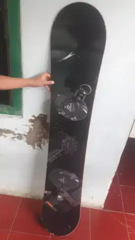 Jual papan selancar air masih bagus layak pakai .