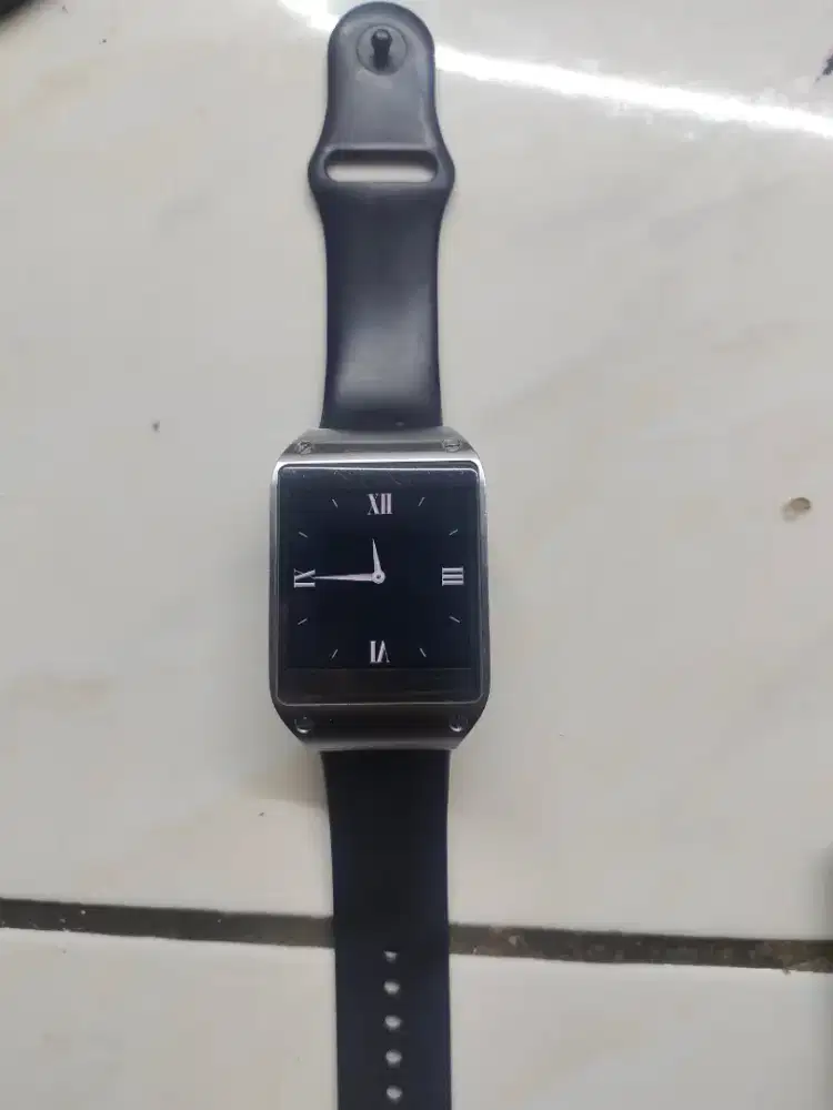 samsung gear v700