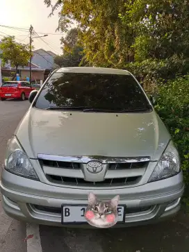 Toyota Kijang Innova 2006 Bensin