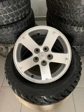 Sale: Velg Mitsubishi Delica R16