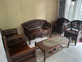 Dijual 1 set kursi jati ukir