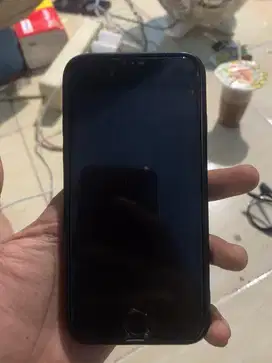 IP 7 32gb Inter Nego