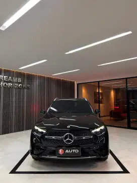 MERCEDES BENZ GLC300 AT 2023