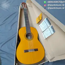 Yamaha CG102 Original Gitar Klasik seri diatas C + senar baru nilon