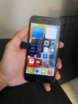 iPhone 7 Black 32 GB Inter