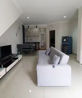 Townhouse Taman Ayu Lippo Karawaci di lantai dasar