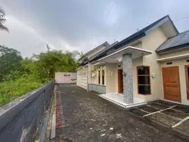 DIJUAL SETENGAH HARGA RUMAH DI JAKAL KM 10
