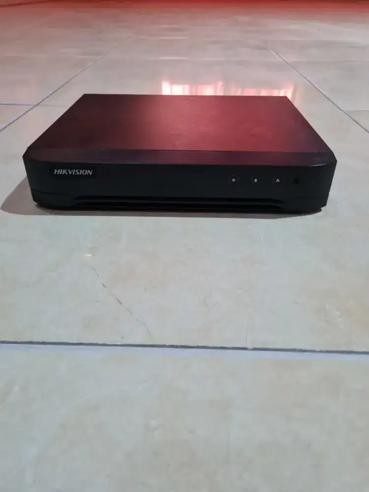 Perekam CCTV Hikvision 8 Chan Analog