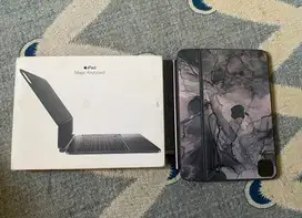 Apple iPad Magic Keyboard untuk iPad Pro M4 only