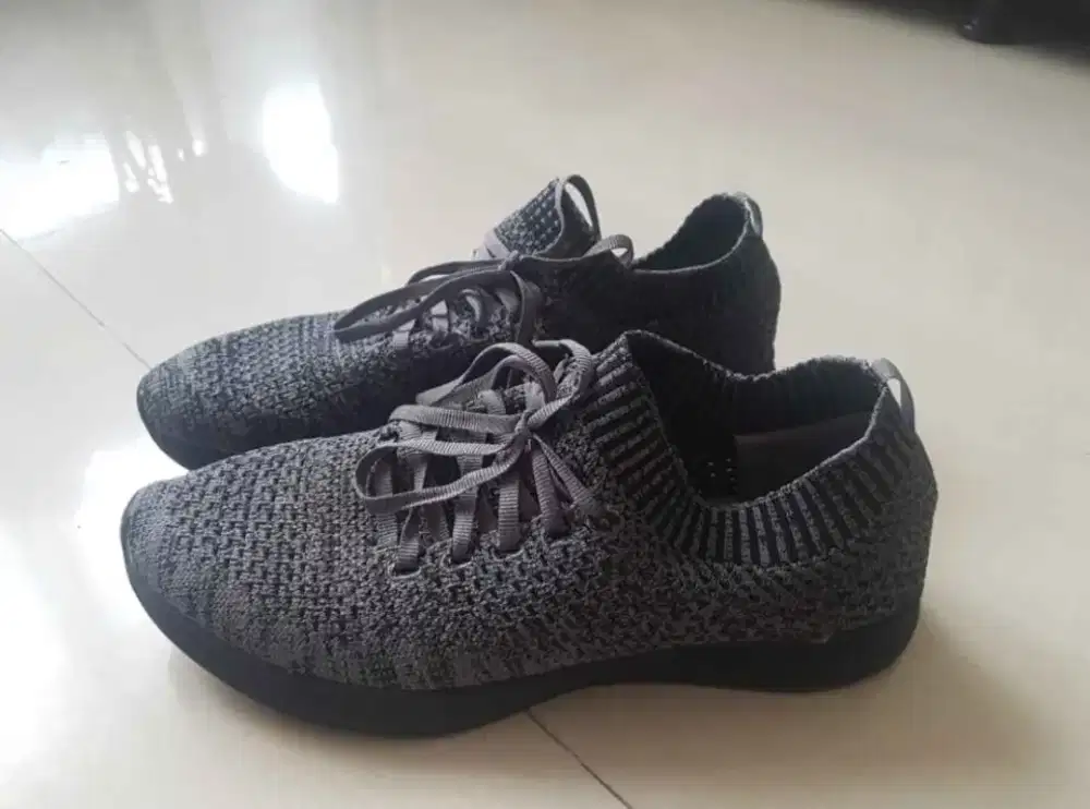 Sepatu pria pull&bear original