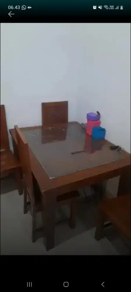 Meja makan jati ujur kaca