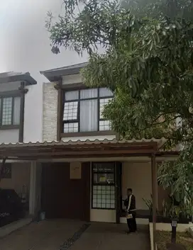 Disewakan rumah 2 lantai lippo cikarang