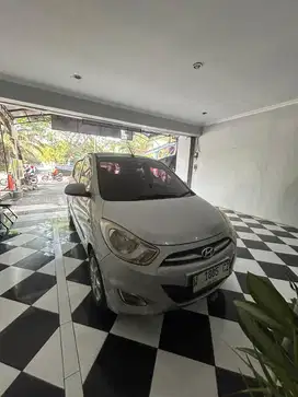 Hyundai i10 Silver
