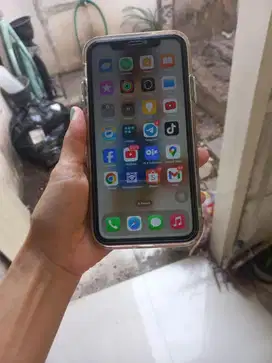 Iphone 11 sim sticker 64GB , sekarang jadi wifi only