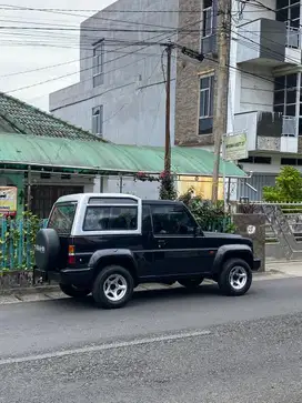 Taft Rocky Independent 1997 4x4 - Kondisi Istimewa