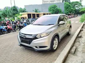 HONDA HRV E CVT 2017 AUTOMATIC FULL ORIGINAL KEYLESS NIK 2016