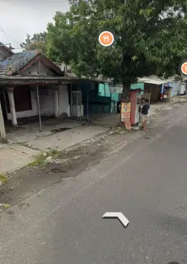 Rumah Pinggir Jalan Kota Kalianda