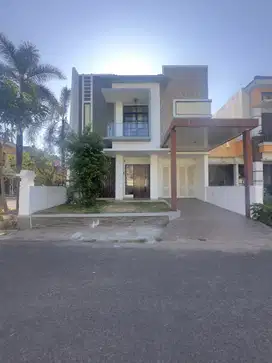 DIJUAL RUMAH TENGAH KOTA MAKASSAR DEKAT RS FAISAL JALAN PETTARANI