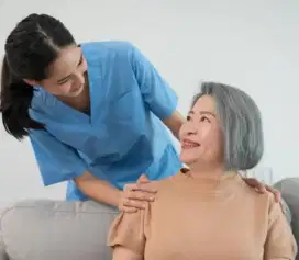 Perawat Lansia Menginap