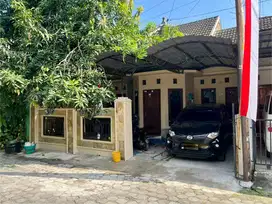 rumah dalam area perumahan kota yogyakarta